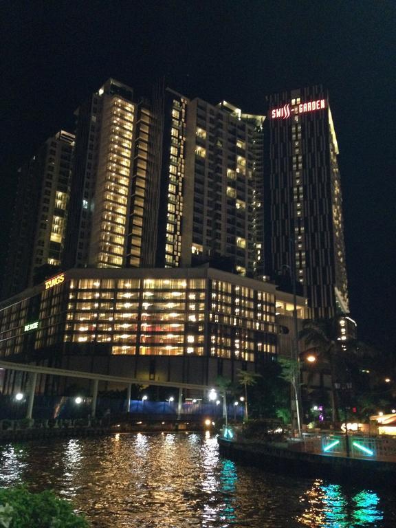 Relax & Chill At Malacca River Exterior photo